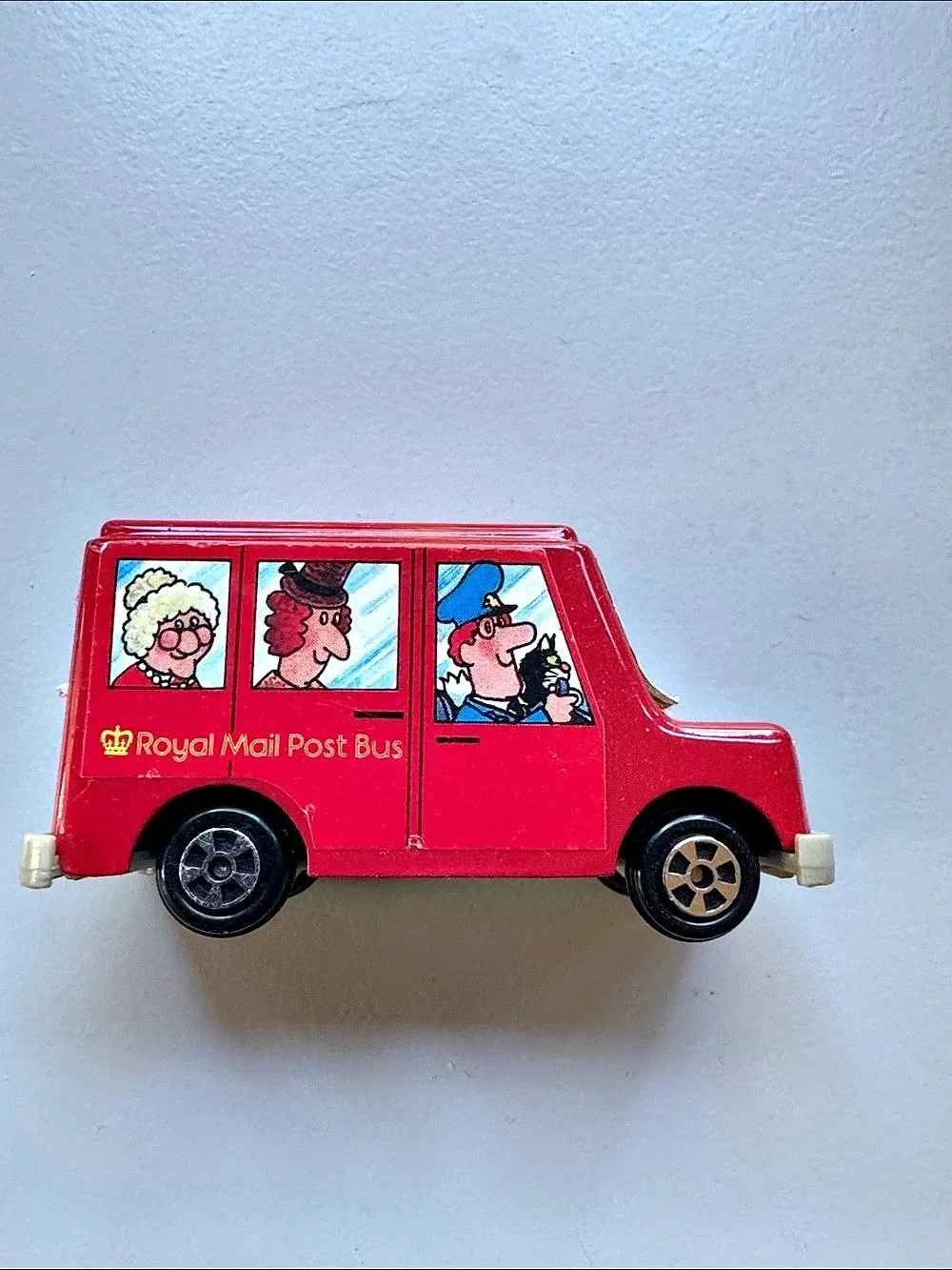 Ertl Royal Mail Post Bus Toy Red & White